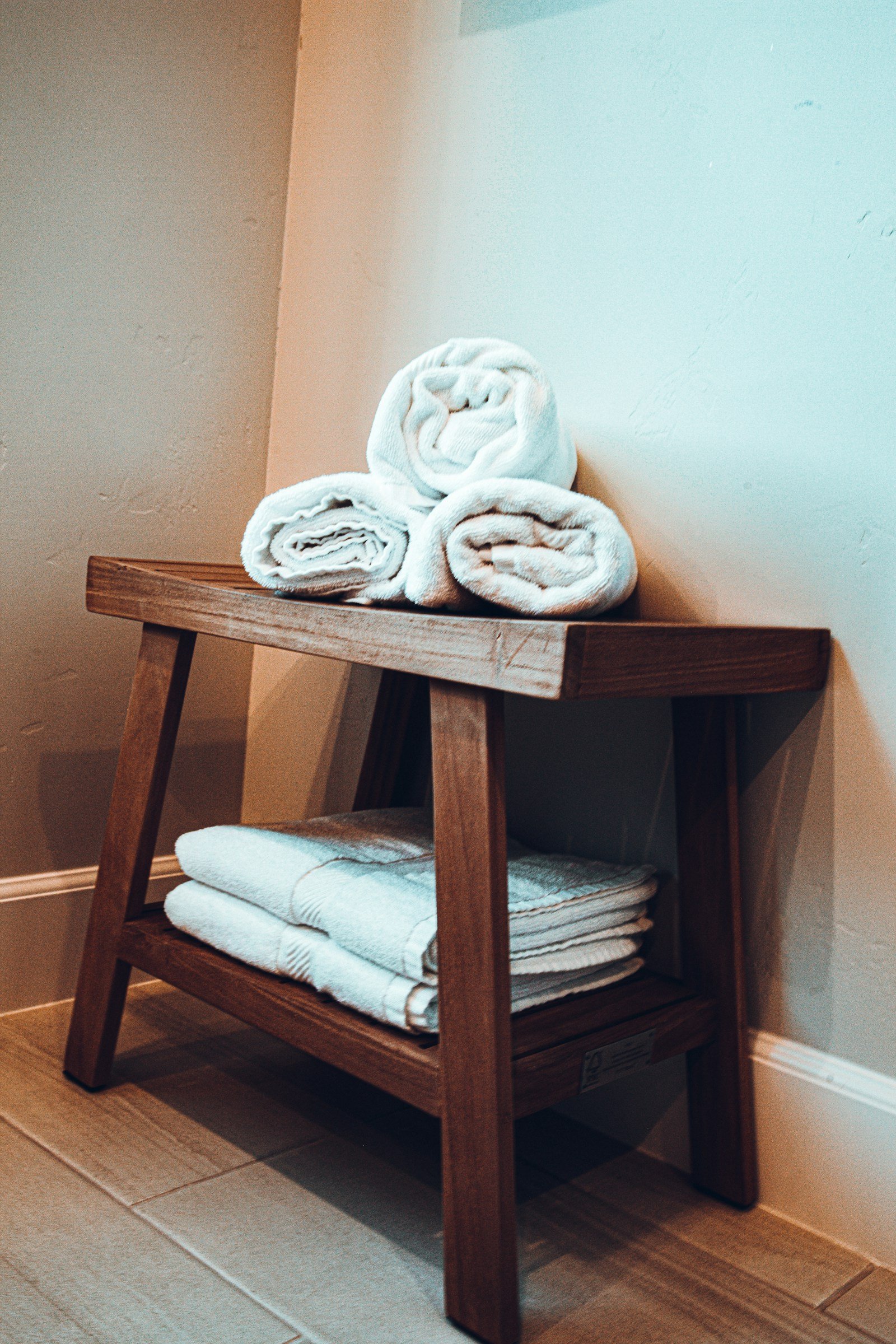 Hand Towels — premium cotton hospitality textiles by Blue Lagoun